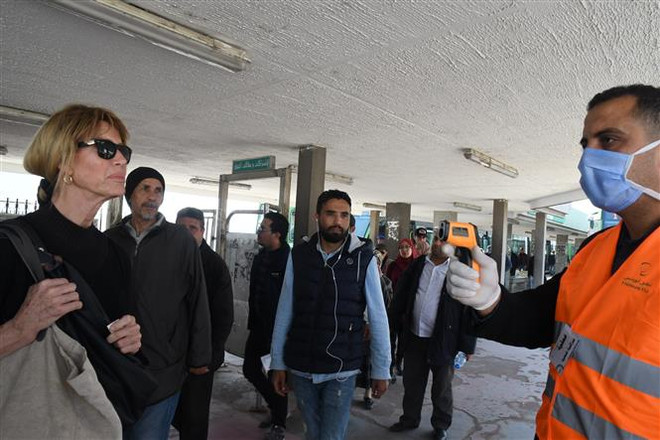 Hơn 14 triệu người mắc COVID-19, châu Âu vẫn là tâm dịch của thế giới ảnh 3