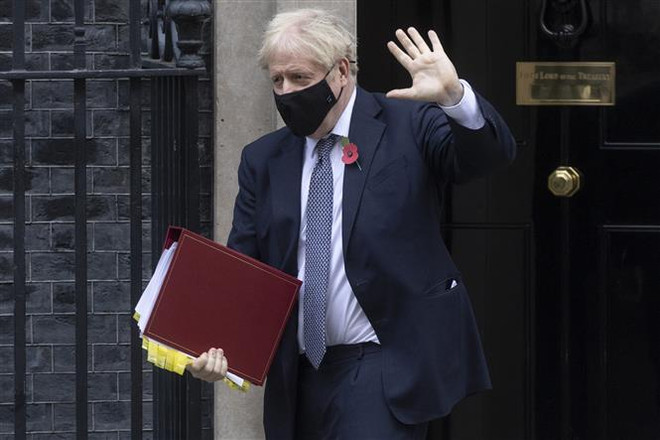 Hơn 14 triệu người mắc COVID-19, châu Âu vẫn là tâm dịch của thế giới ảnh 2