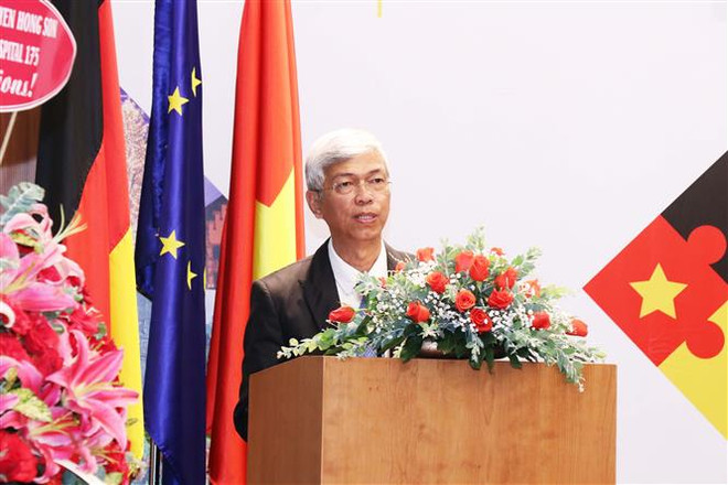 Ông Võ Văn Hoan, Phó Chủ tịch Ủy ban Nhân dân Thành phố Hồ Chí Minh, phát biểu tại lễ hội. (Ảnh: Xuân Khu/TTXVN). Hấp dẫn lễ hội 'Mảnh ghép nước Đức' tại Thành phố Hồ Chí Minh ảnh 2