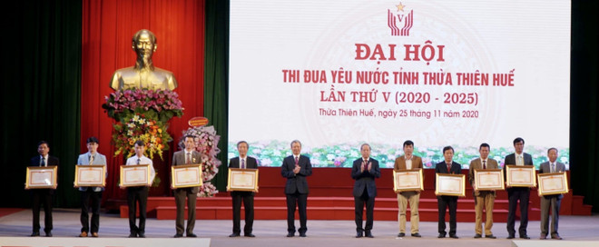 Vinh danh các tập thể, cá nhân tiêu biểu của tỉnh Thừa Thiên-Huế ảnh 1