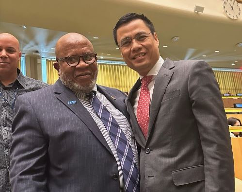 Nhà ngoại giao Trinidad và Togago được bầu làm Chủ tịch ĐHĐ LHQ ảnh 1