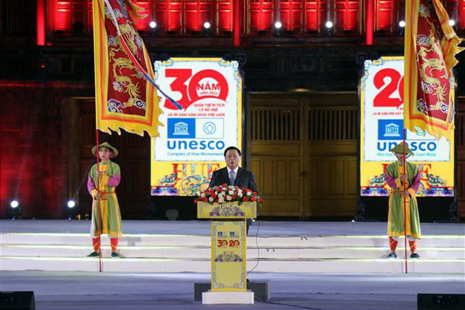 Uỷ viên Bộ Chính trị, Giám đốc Học viện Chính trị Quốc gia Hồ Chí Minh, Chủ tịch Hội đồng Lý luận Trung ương Nguyễn Xuân Thắng phát biểu. (Ảnh: Đỗ Trưởng/TTXVN) Kỷ niệm 30 năm Quần thể Di tích Cố đô Huế được UNESCO vinh danh ảnh 1