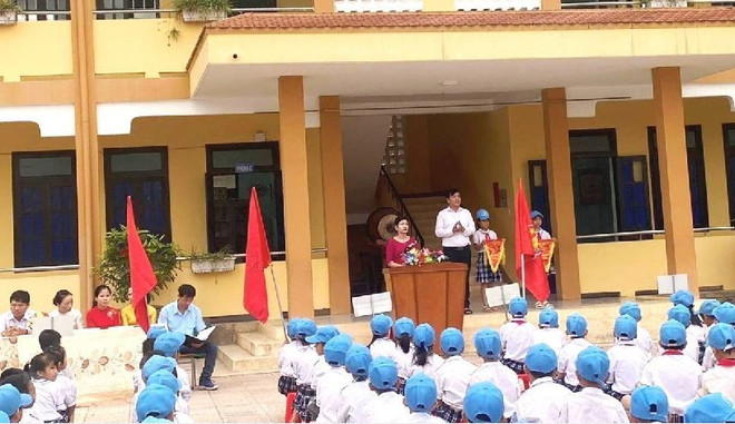 Quảng Bình: Kỷ luật Hiệu trưởng và Hiệu phó đánh nhau giữa sân trường ảnh 1