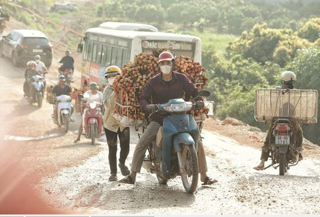 Quốc lộ 31 thi công khiến người dân 'thủ phủ vải' Bắc Giang gặp khó ảnh 1