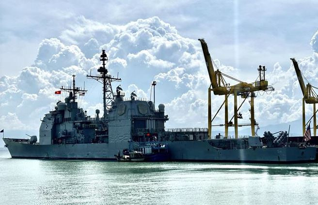Đoàn tàu Hải quân Hoa Kỳ bắt đầu các hoạt động tại Đà Nẵng ảnh 1