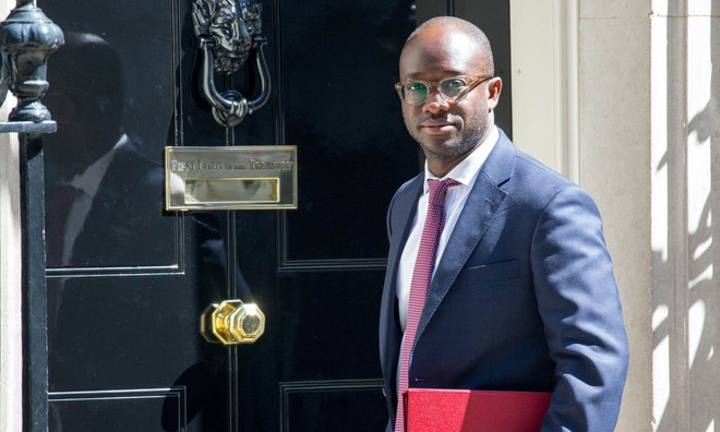 Thêm một quan chức Anh từ chức để phản đối thỏa thuận Brexit sơ bộ​ ảnh 1