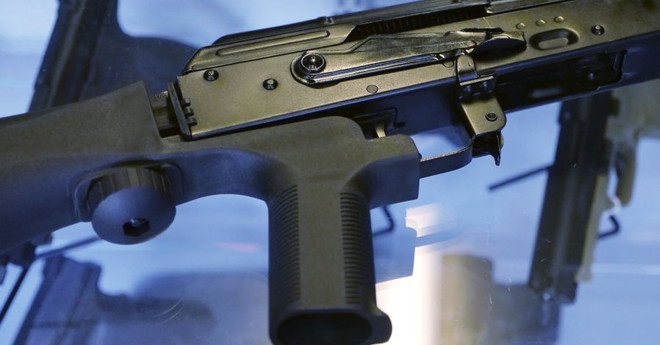 Mỹ ban hành lệnh cấm thiết bị chuyển đổi súng bán tự động ảnh 1