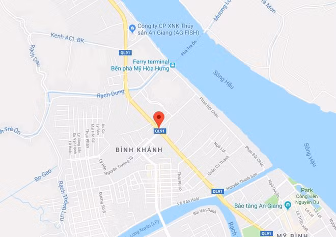 Xe tải va chạm xe máy, bé trai tử vong trên đường đi cấp cứu ảnh 1