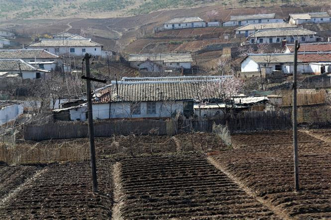 Triều Tiên đối phó với hạn hán, kêu gọi người dân tích trữ nước ảnh 1