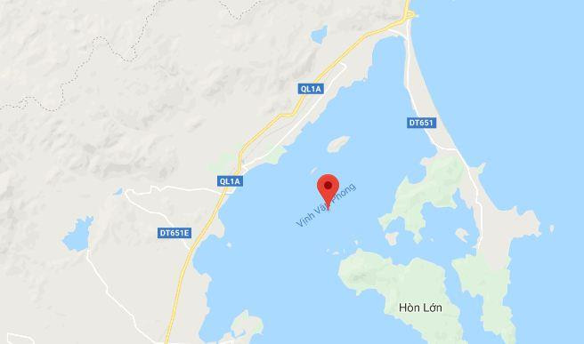 Lật thuyền trên vịnh Vân Phong, 2 người thiệt mạng, 1 người mất tích ảnh 1