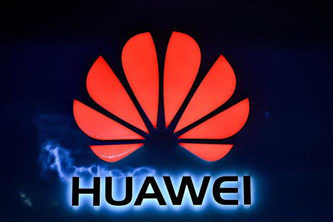 Biểu tượng Huawei. (Nguồn: AFP/TTXVN) Các ứng cử viên Thủ tướng Anh lên tiếng cảnh báo Huawei ảnh 1