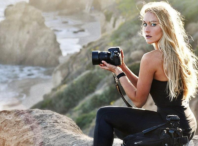 Cô gái 27 tuổi lập kỷ lục đặt chân đến 196 vùng lãnh thổ sau 19 tháng ảnh 1