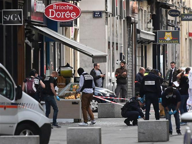 Pháp buộc tội nghi can gây ra vụ nổ khiến 14 người bị thương ở Lyon ảnh 1