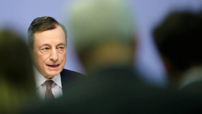 Chủ tịch Ngân hàng Trung ương châu Âu (ECB) Mario Draghi. (Nguồn: Reuters) ECB sẵn sàng cắt giảm lãi suất và tái khởi động mua trái phiếu ảnh 1
