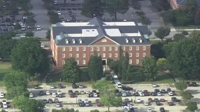 Điểm lại các vụ xả súng đẫm máu ở Mỹ trong những năm qua ảnh 1