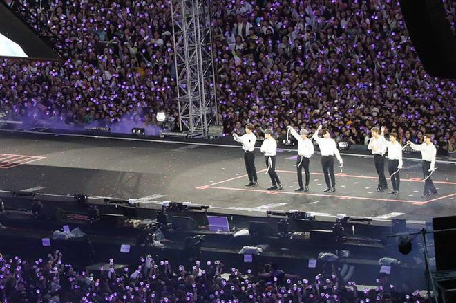 "Love Yourself: Speak Yourself" của BTS là tour diễn đắt khách nhất ảnh 1