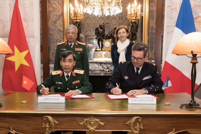 Pháp sẽ mời Bộ trưởng Bộ Quốc phòng Việt Nam thăm chính thức ảnh 2