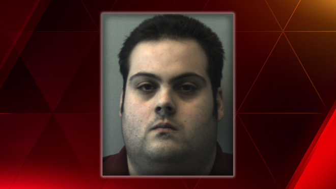 Mỹ bắt đối tượng gửi thư chứa chất bột trắng cho con trai ông Trump ảnh 1