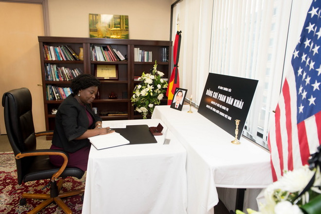 Bạn bè quốc tế tại Mỹ đến viếng nguyên Thủ tướng Phan Văn Khải ảnh 3