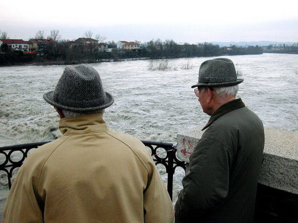 Italy đối mặt nguy cơ thiếu lao động vì dân số ngày càng già ảnh 1
