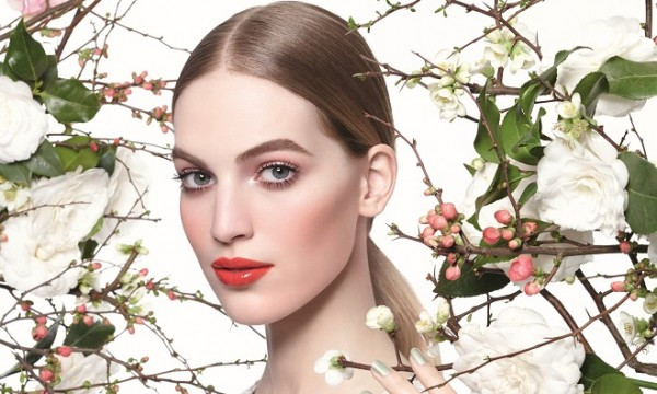 Xu hướng trang điểm trong mùa Xuân 2015: Sự tương phản ảnh 1