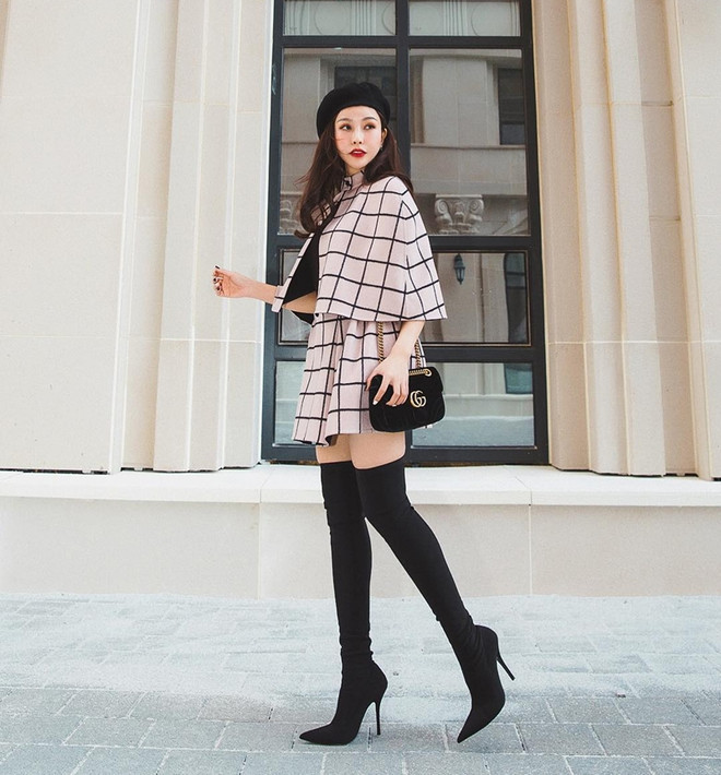 Dàn mỹ nhân Việt “nhuộm đỏ” trên sàn diễn đường phố ảnh 6