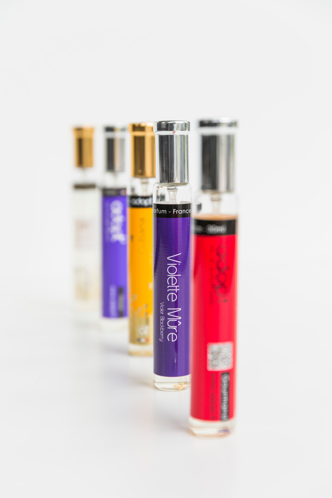 Những mùi nước hoa quyến rũ mang mùa Xuân đến bên các cô gái ảnh 4