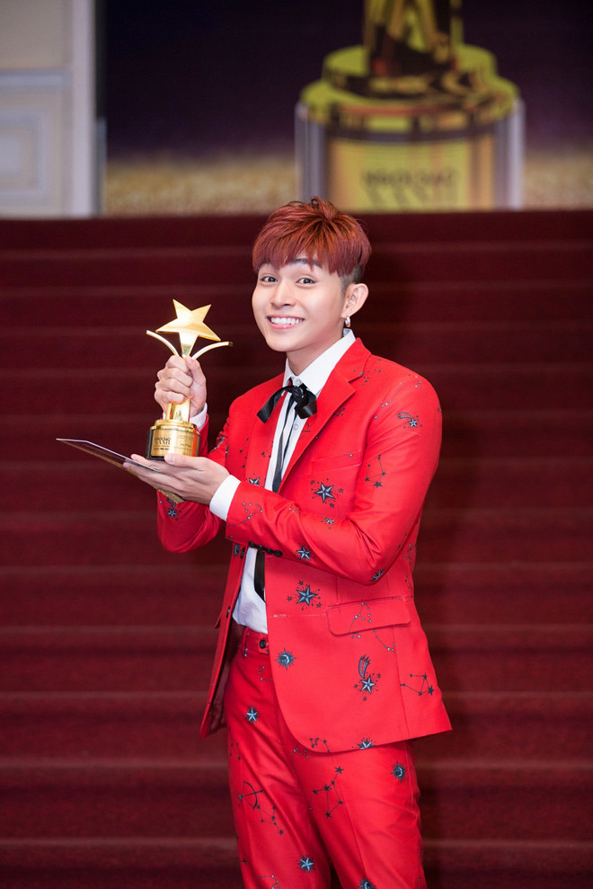 Jun Phạm giành giải Ngôi sao xanh với phim 'Cô gái đến từ hôm qua' ảnh 3