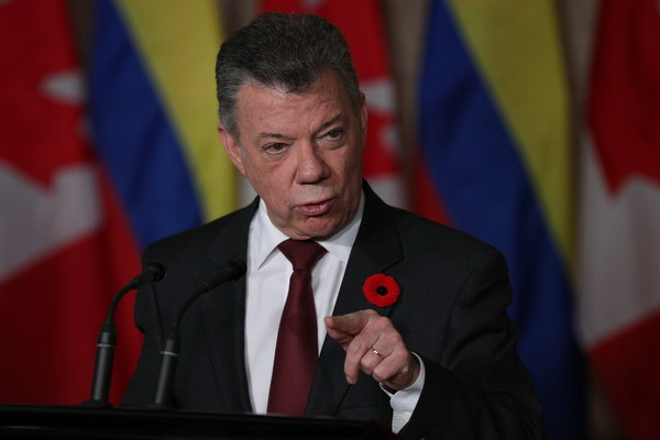 Tổng thống Colombia Juan Manuel Santos ra lệnh ngừng hòa đàm với ELN ảnh 1
