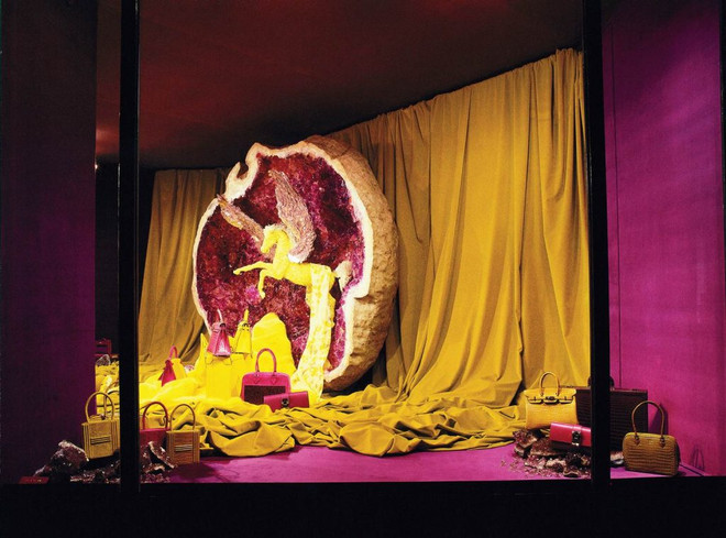 Leïla Menchari: Người phụ nữ phía sau khung cửa sổ Hermès ảnh 2