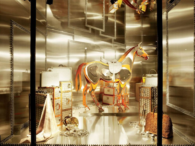 Leïla Menchari: Người phụ nữ phía sau khung cửa sổ Hermès ảnh 3