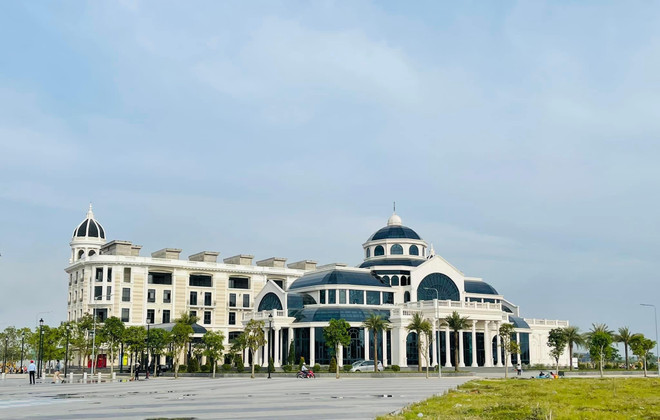 Kiến trúc sang trọng độc đáo của dinh thự ánh sáng Garden Palace ảnh 4