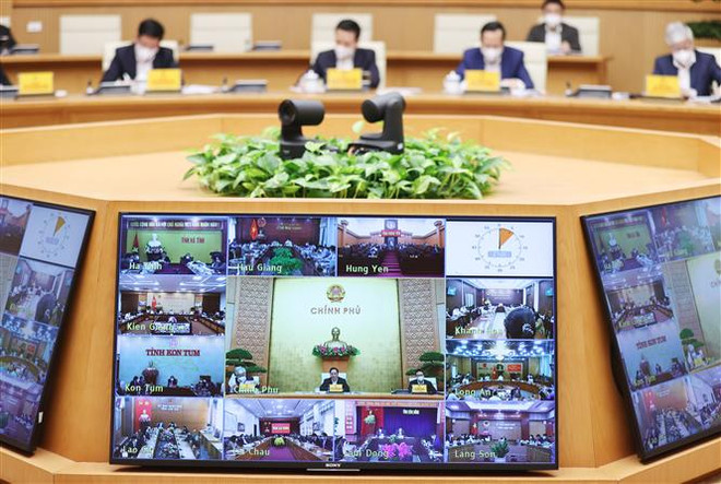 Thủ tướng: Kiểm soát chặt dịch, giảm tối đa ca chuyển nặng và tử vong ảnh 2