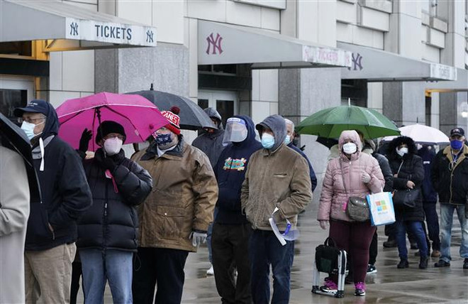 Mỹ, Pháp và Anh ghi nhận số ca mắc mới COVID-19 theo ngày cao kỷ lục ảnh 1