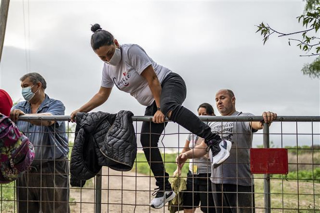Mỹ thúc đẩy hoàn tất xây dựng bức tường biên giới với Mexico ảnh 1