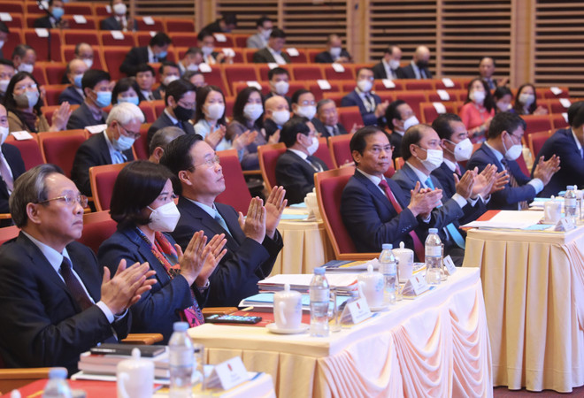 Đẩy mạnh xây dựng Đảng, phát triển nền ngoại giao chuyên nghiệp ảnh 1