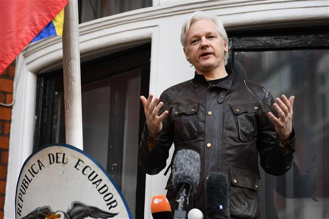 Cựu Tổng thống Ecuador xác nhận ông Assange can thiệp vào bầu cử Mỹ ảnh 1