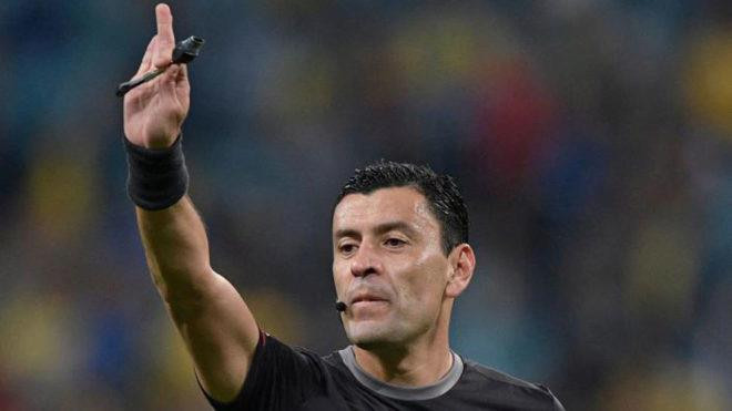 Roberto Tobar là trọng tài chính của trận chung kết Copa America 2019 ảnh 1