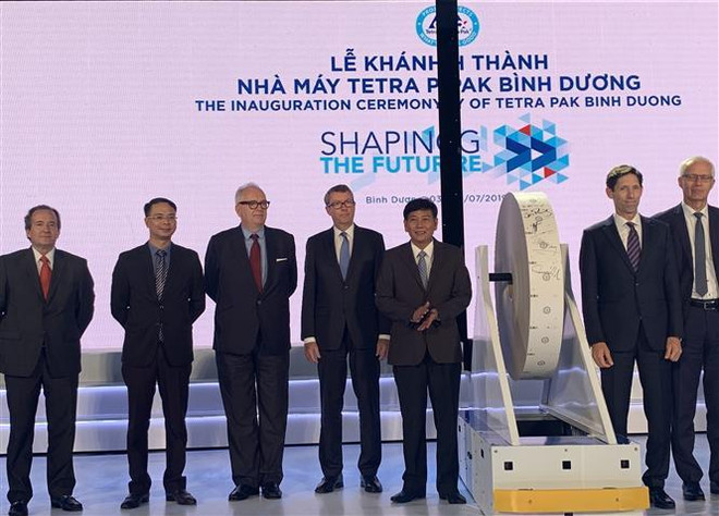 Đưa vào hoạt động nhà máy sản xuất hộp giấy tiệt trùng tại Bình Dương ảnh 1