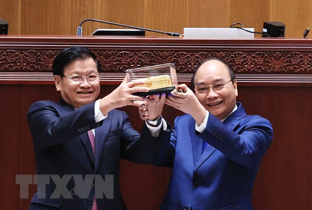 Tổng Bí thư, Chủ tịch nước Lào nhắn nhủ tới thế hệ trẻ Việt Nam và Lào ảnh 2