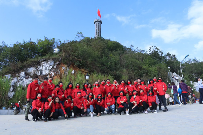 Thiêng liêng Cột cờ Lũng Cú trên đỉnh núi Rồng ở Hà Giang ảnh 3