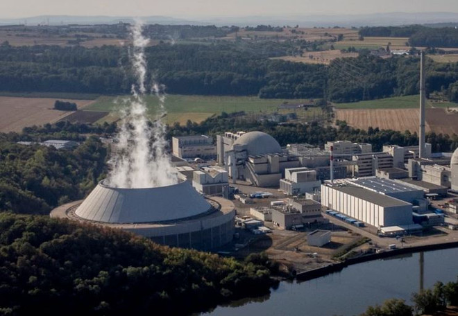 Đức lùi thời điểm loại bỏ hoàn toàn nhà máy điện hạt nhân ảnh 1