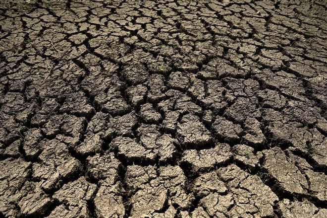 Trung Quốc trải qua mùa Hè nóng nhất trong hơn 60 năm qua ảnh 1