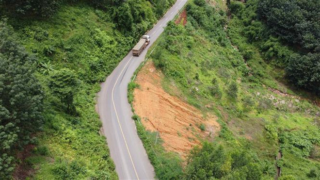 Khắc phục tình trạng sạt lở tuyến đường nối Bình Phước-Lâm Đồng ảnh 1