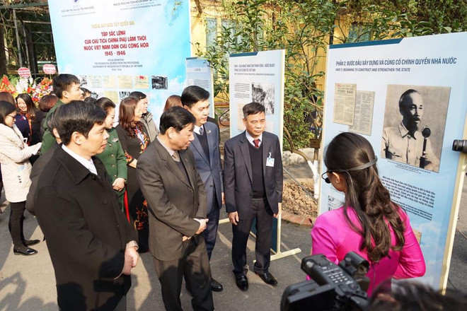 Thăm nơi lưu giữ Tập Sắc lệnh của Chủ tịch Chính phủ lâm thời Việt Nam ảnh 3