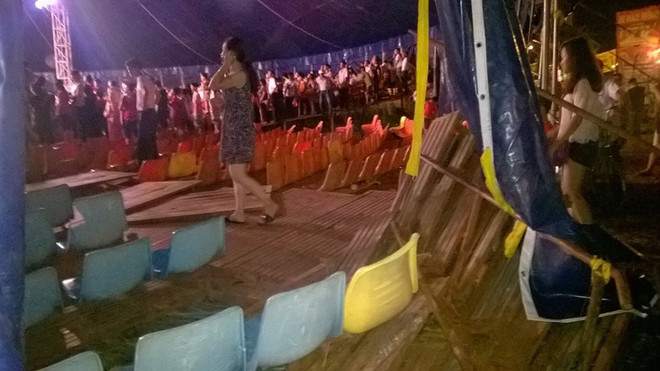 Hải Dương: Sập khán đài rạp xiếc, nhiều người bị thương ảnh 1