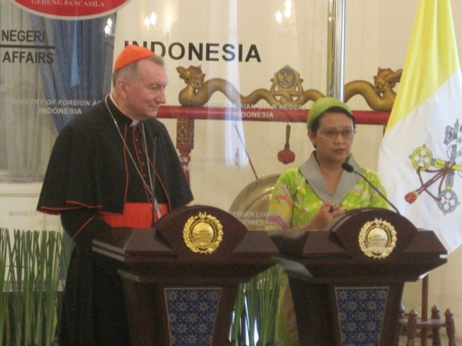 Indonesia lần đầu phát sóng truyền hình trực tiếp Thánh lễ tại Rome ảnh 1