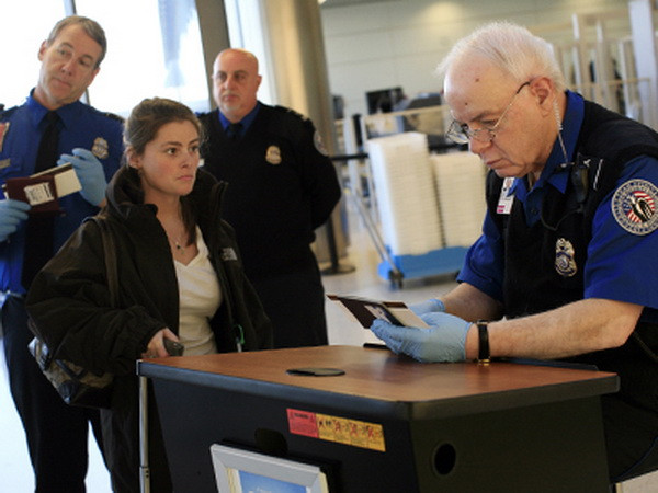 Mỹ siết chặt chương trình miễn thị thực đối với công dân của 38 nước ảnh 1