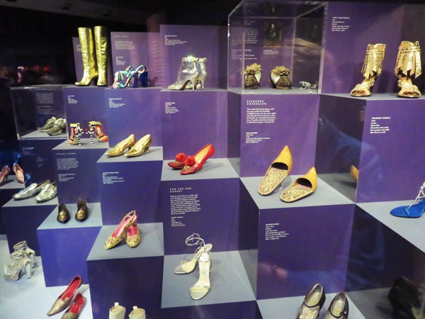 "Khoái cảm và niềm đau" trong những đôi giày độc nhất vô nhị ảnh 19