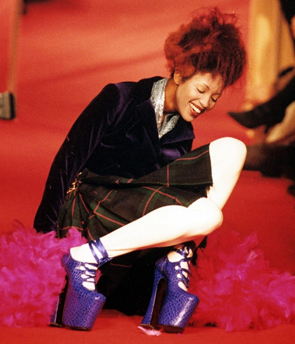 "Khoái cảm và niềm đau" trong những đôi giày độc nhất vô nhị ảnh 6